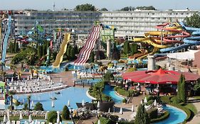 Aqua Nevis Hotel & Aqua Park